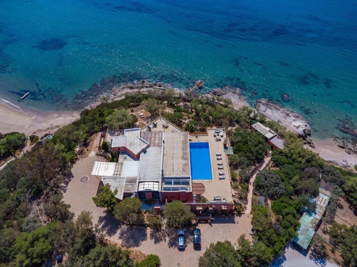 Black Diamond Beachfront Pool Villa Pasithea In Sounio, Athens Sounion Exterior photo