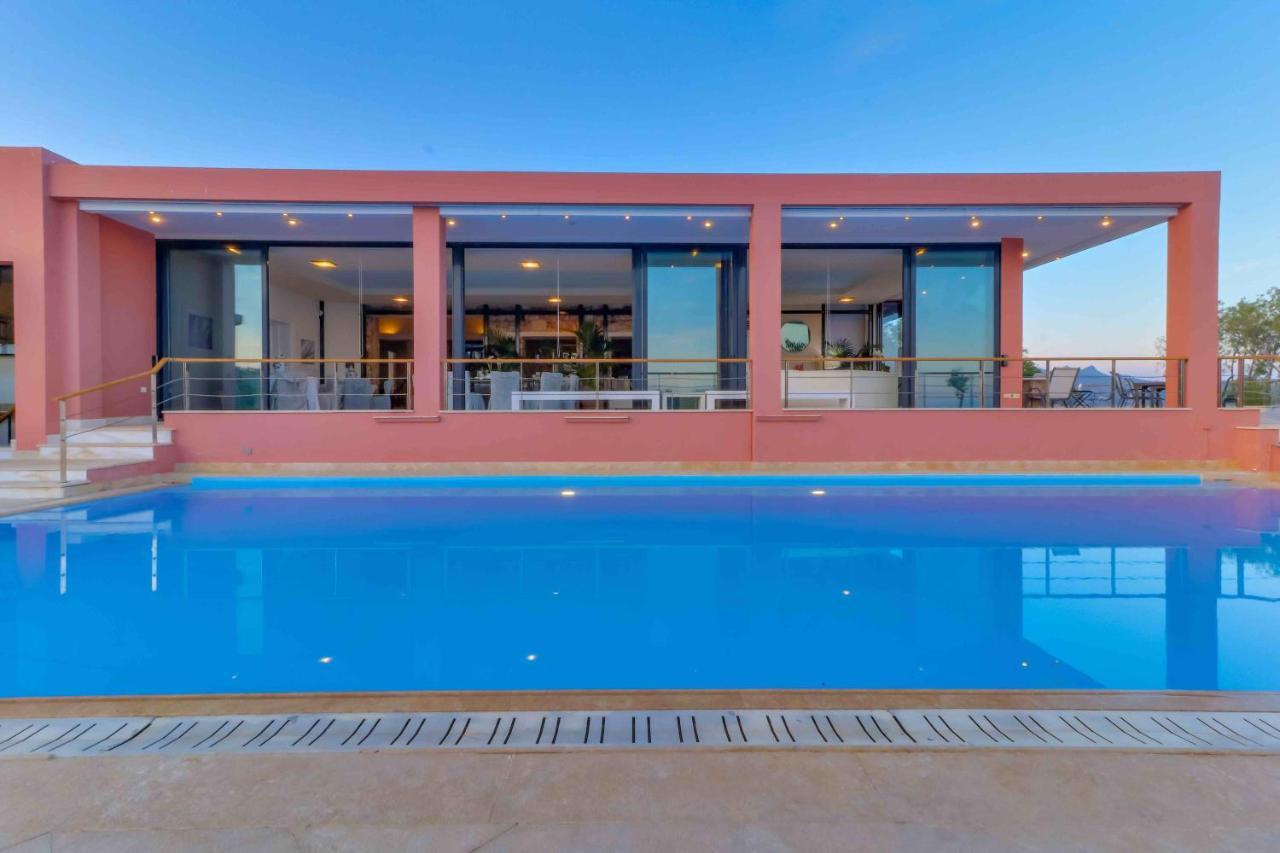 Black Diamond Beachfront Pool Villa Pasithea In Sounio, Athens Sounion Exterior photo